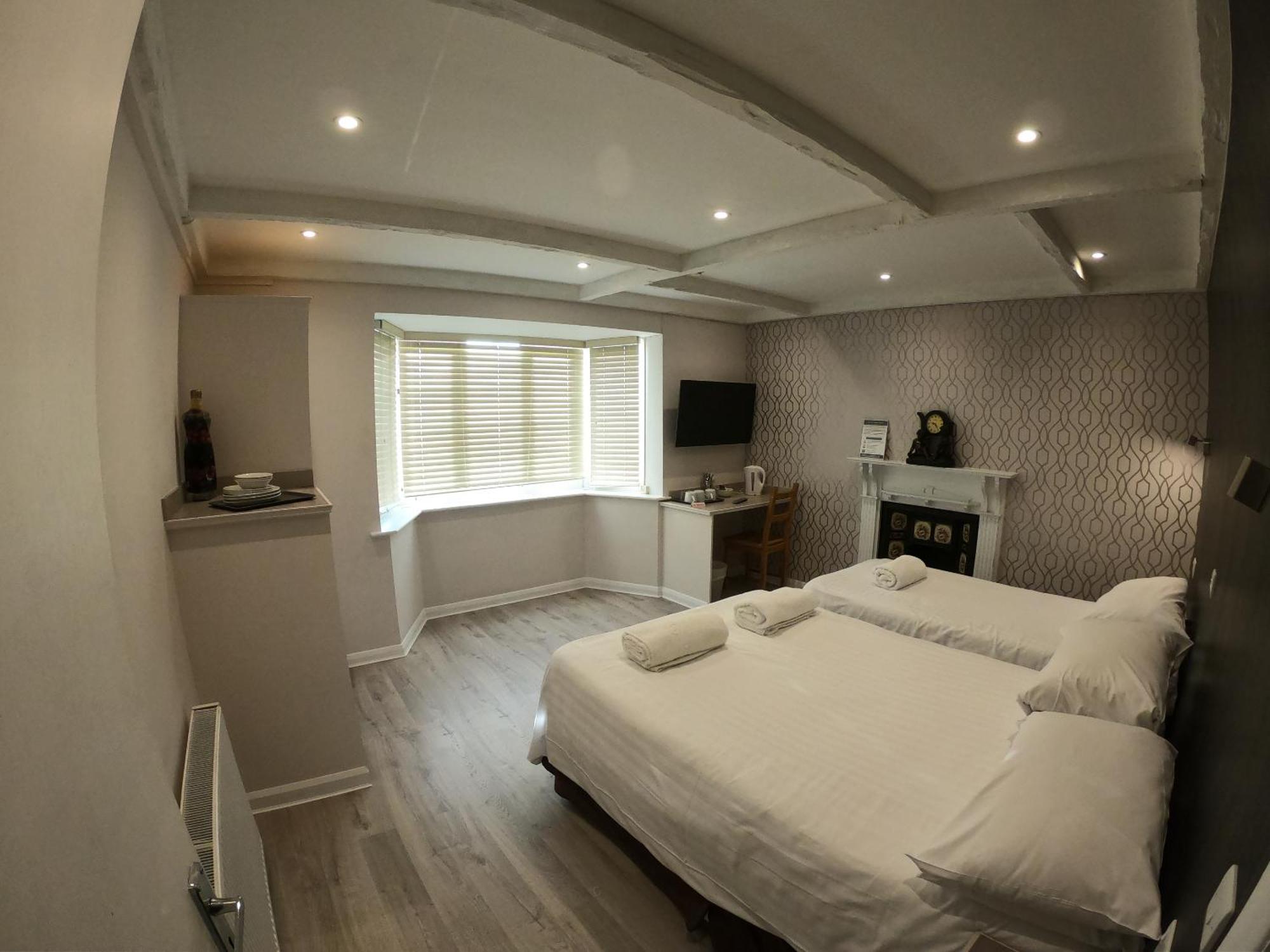 Debden Guest House Hillingdon Habitación foto